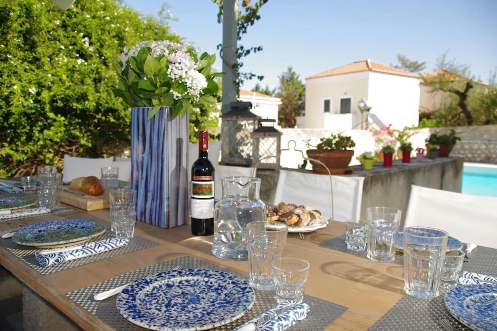 Villa 1853, Spetses Ground Floor Buitenkant foto